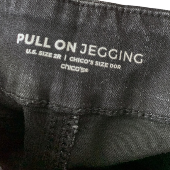Chico's Women's Black Jeans Size 00R (2R US) Pull On Jegging Diamond - Picture 5 of 7